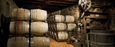 New Year's Eve in the wine cellars of Tuscany, Italy; best wines for toasting the holidays 