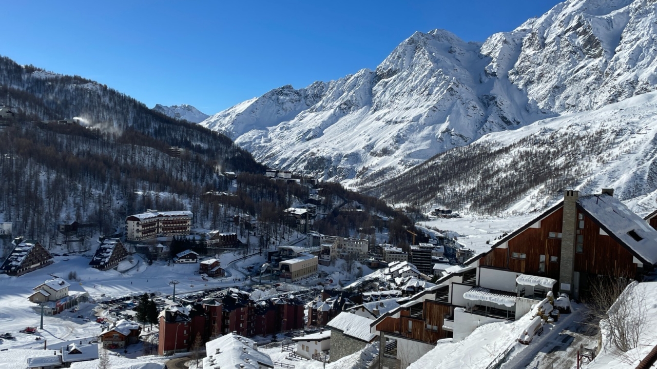 Sale - Apartment - Aosta - Cervinia