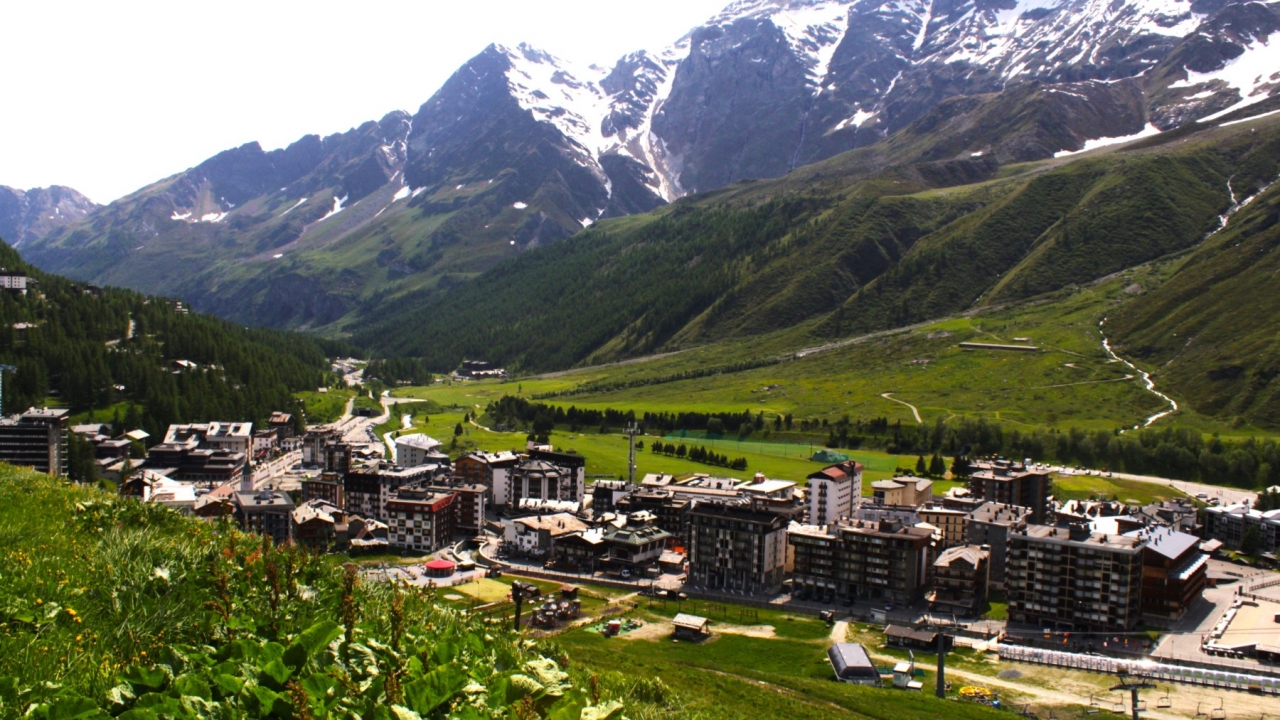 Sale - Apartment - Aosta - Cervinia