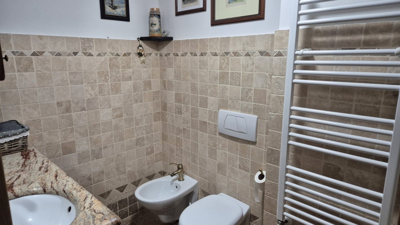 Sale - Apartment - Aosta - Cervinia