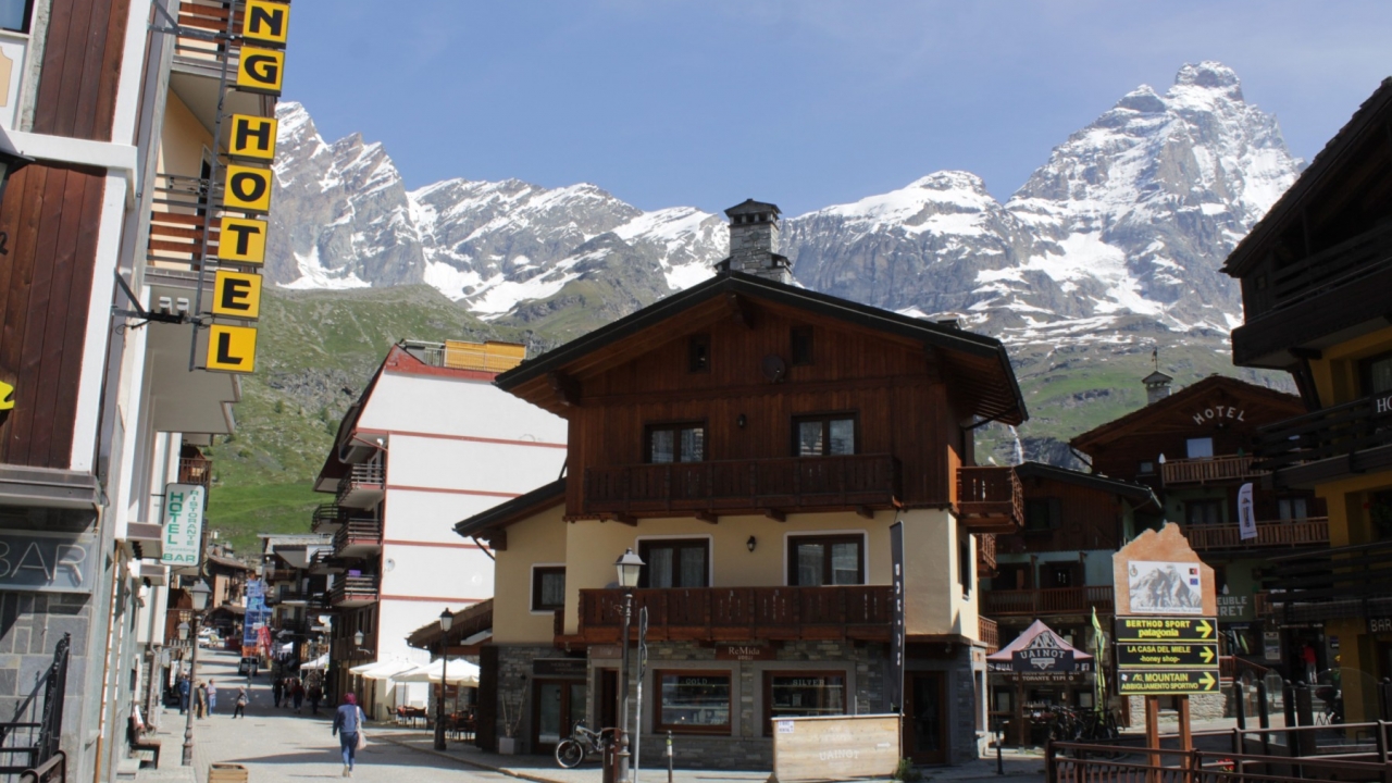 Sale - Apartment - Aosta - Cervinia