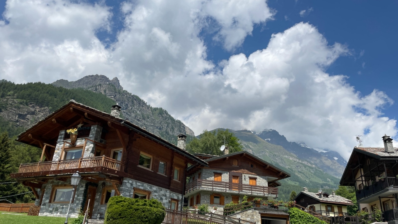 Sale - Chalet - Aosta - Cervinia