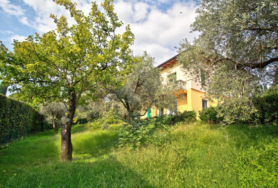 Sale - FullyDetachedVilla - Brescia, Lake Garda - Gardone Riviera, Lake Garda